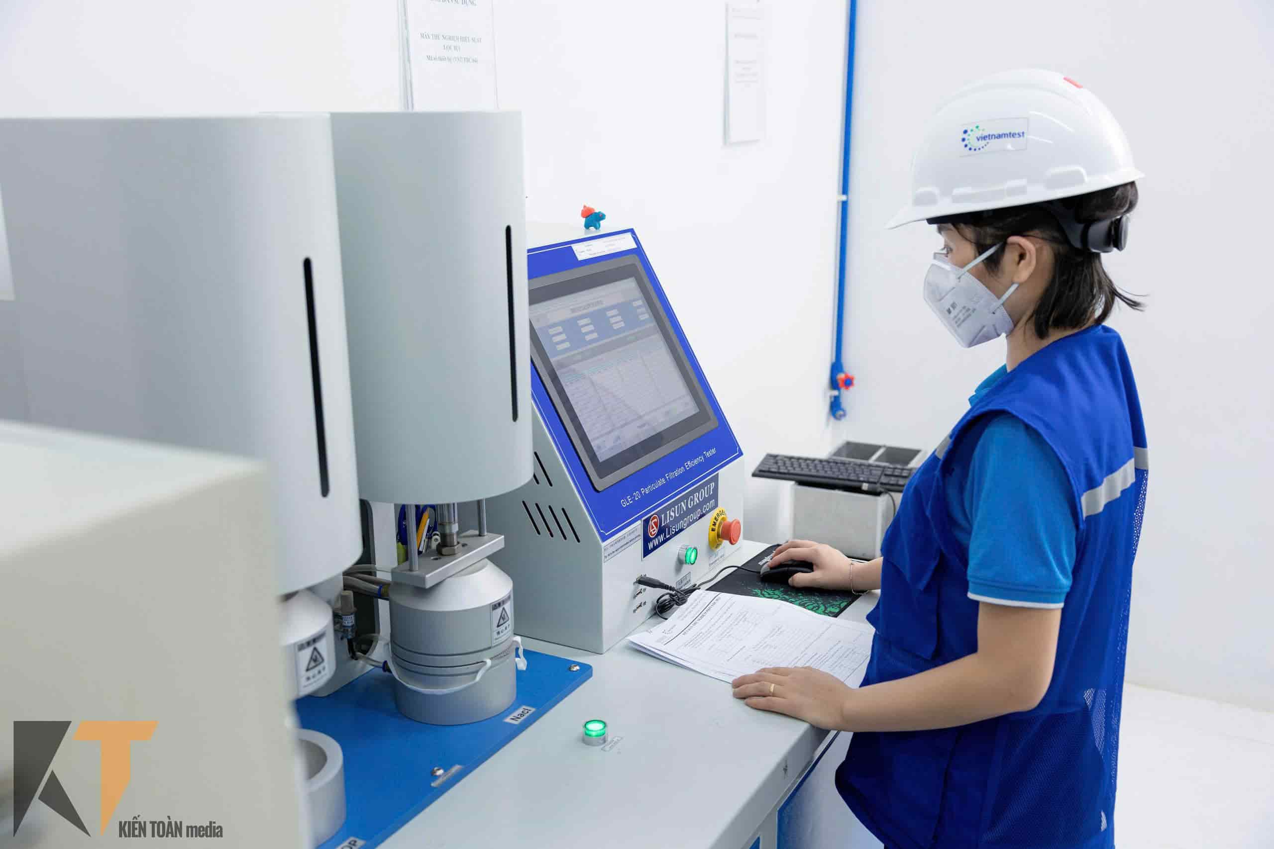 Chụp ảnh quảng cáo xưởng sản xuất, cơ sở lắp đặt tại TPHCM | Kiến Toàn Media