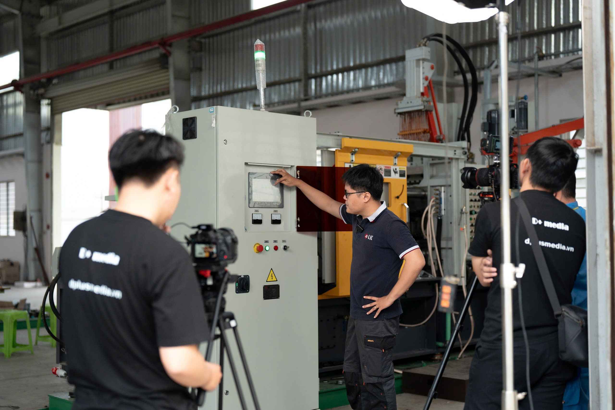 Quay Phim Giới Thiệu Doanh Nghiệp Chuyên Nghiệp